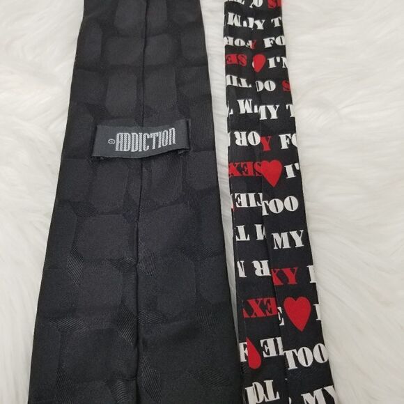 Addiction Mens Designer Black Silk Necktie Sexy - Picture 3 of 7